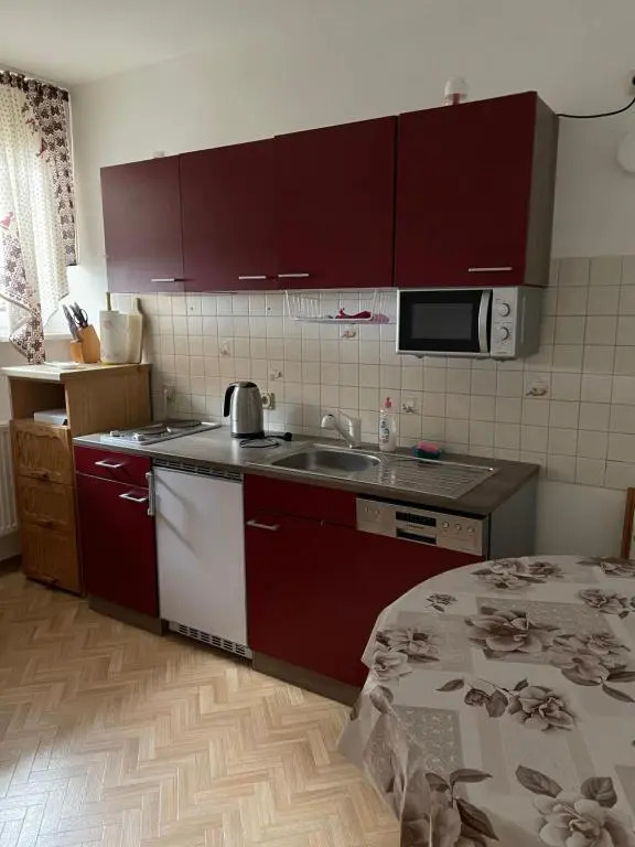 Ziegenbauernhof mit 2 Schlafzimmern und Bergblick