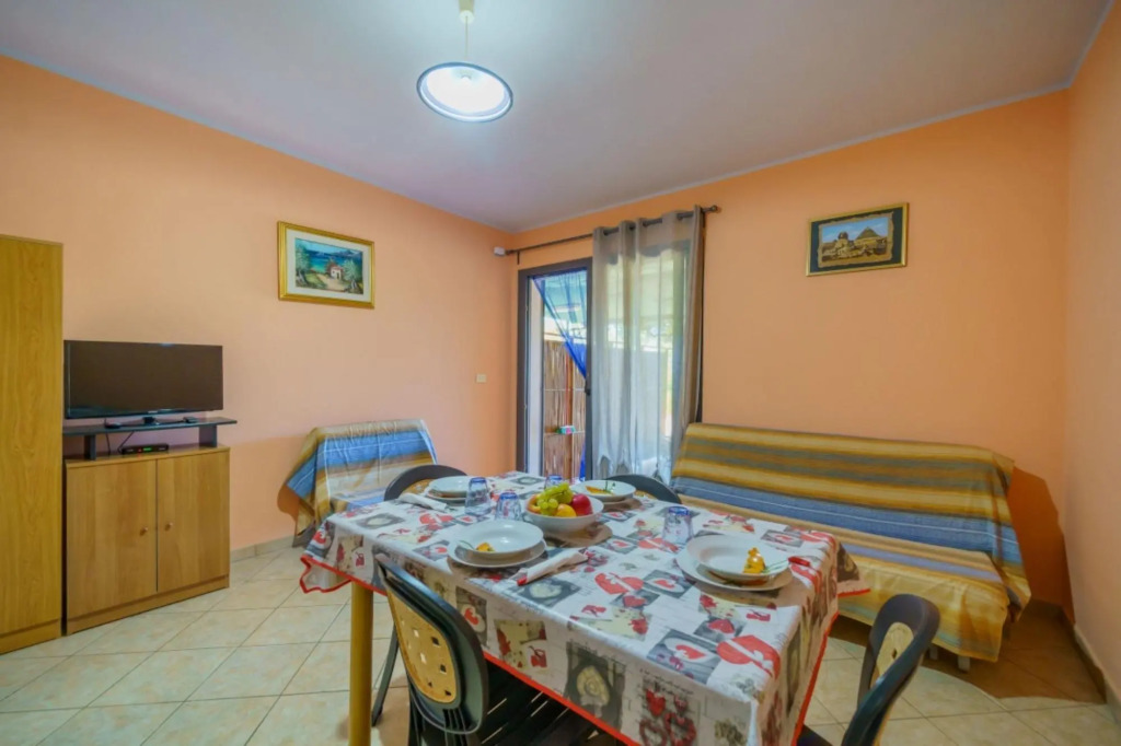 Multicolor Apartment 3 Sea and Nature-APPARTAMENTO MULTICOLOR 3