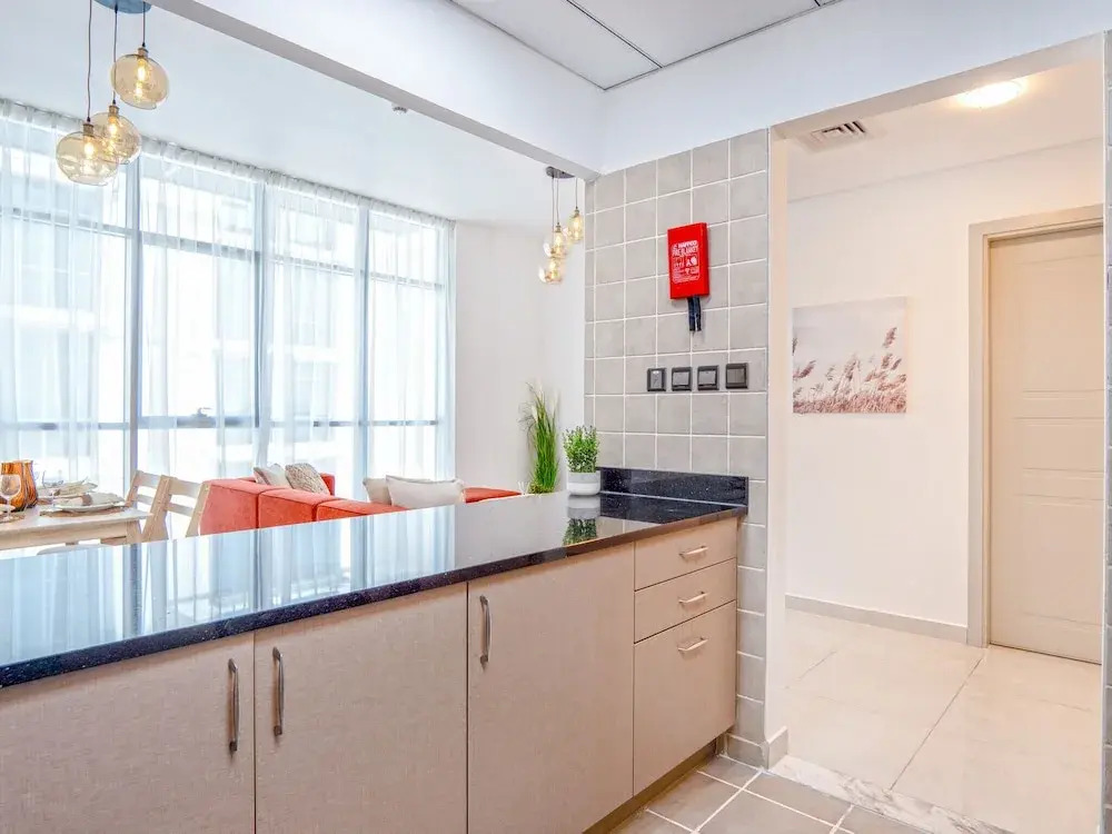 Easygo-upgraded 1bdr Polo Residence
