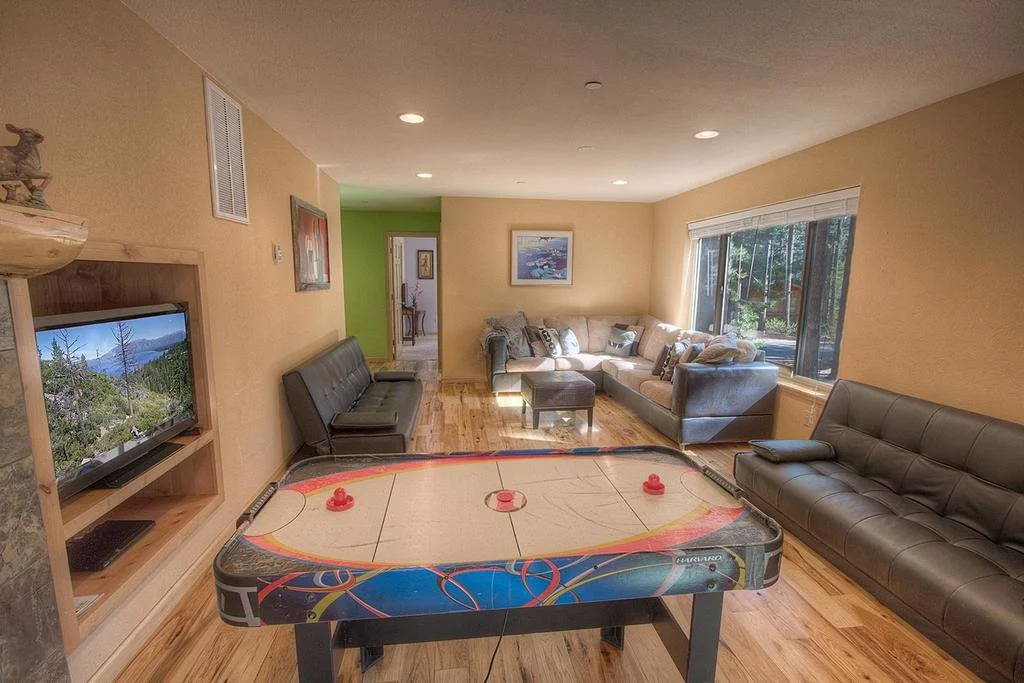 Awesome 6 Bedroom South Lake Tahoe Home by RedAwning
