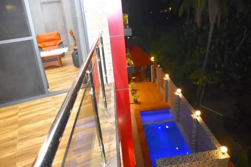 Breeze Apartments