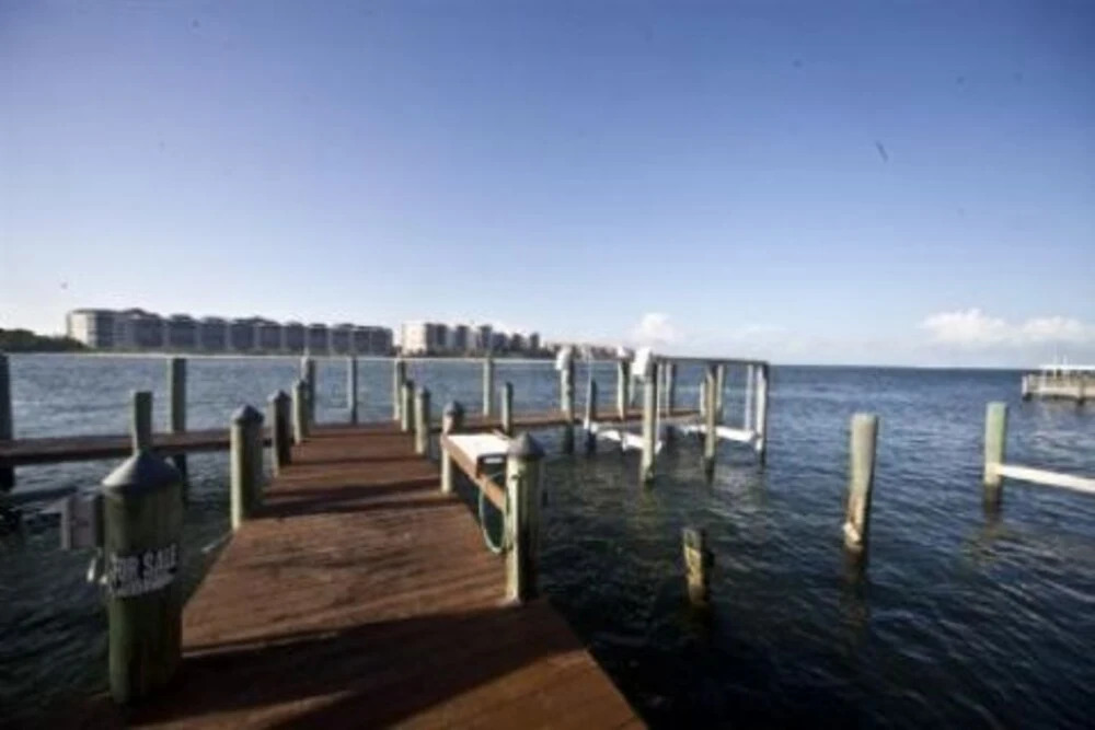 La Peninsula Blvd Condo