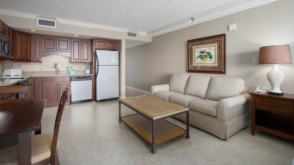 Beachside Two 4213 - flr1 - Efficiency - (4)