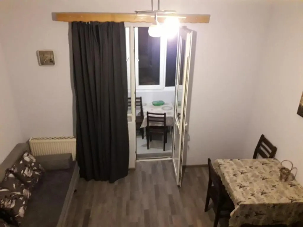 Luxuri Apartment