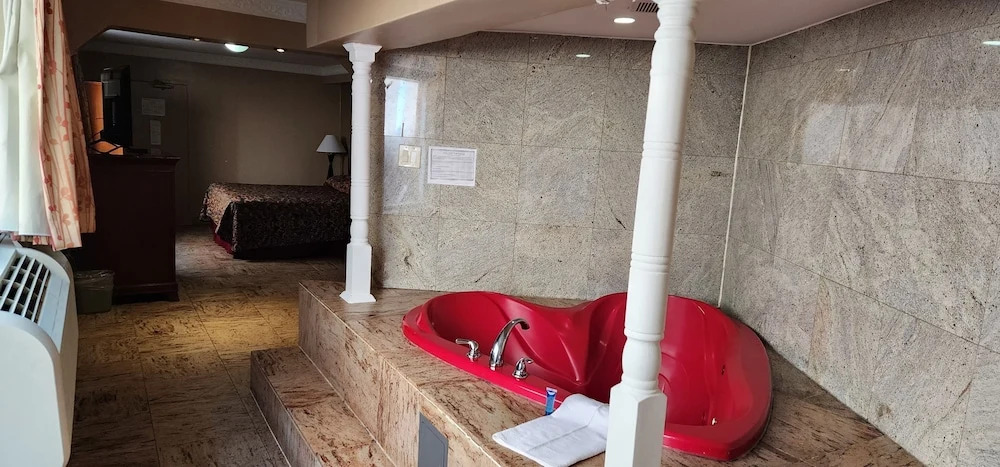 Отель Элмвуд-Парка Townhouse Inn & Suites