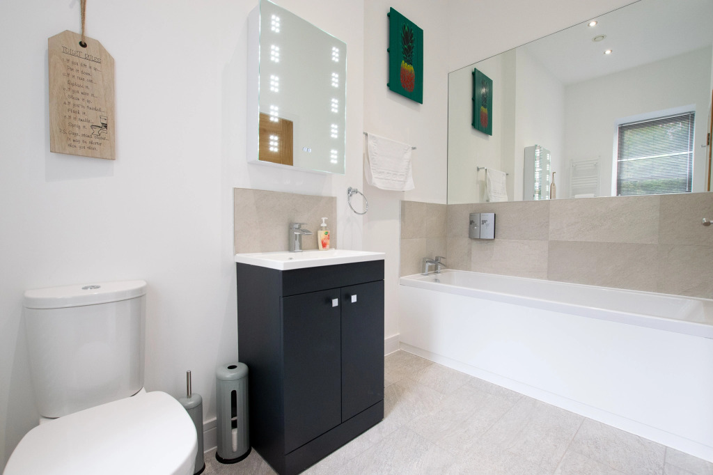 Your Apartment | Bristol Rowan Tree - No.3
