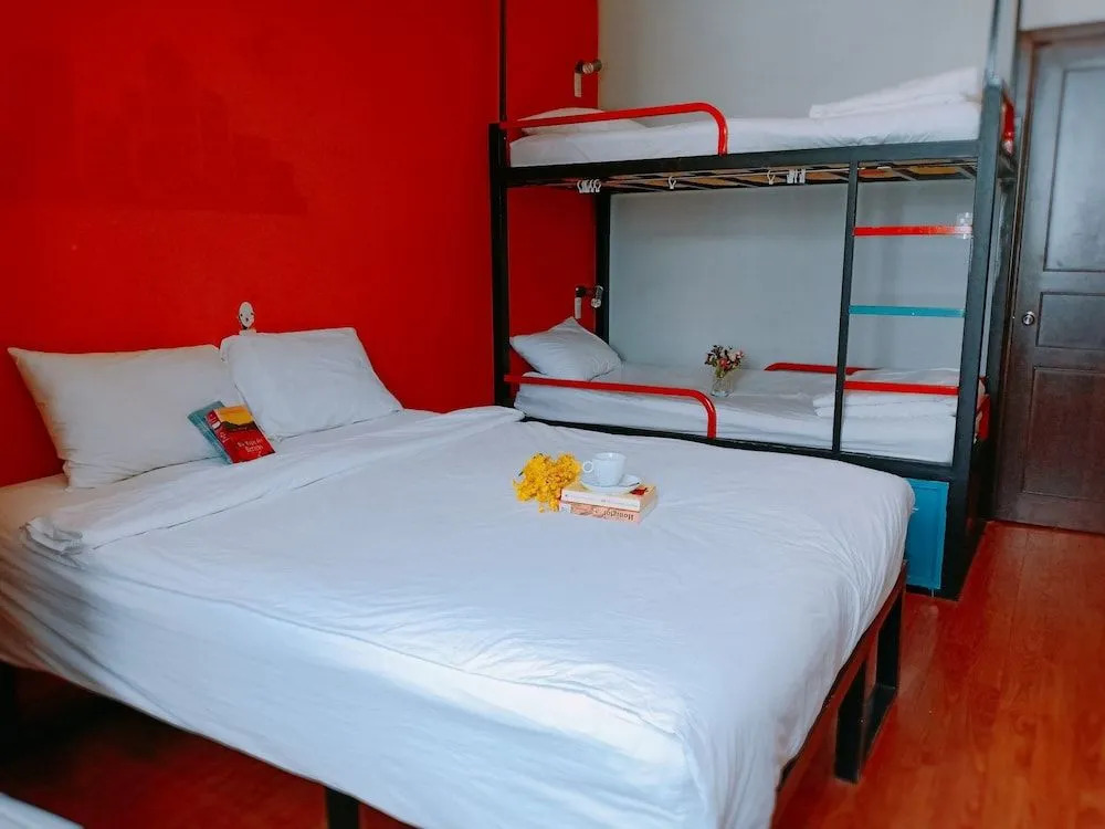 4sisters Hostel