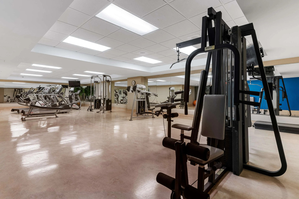 Best Western Ville-Marie Montreal Hotel & Suites