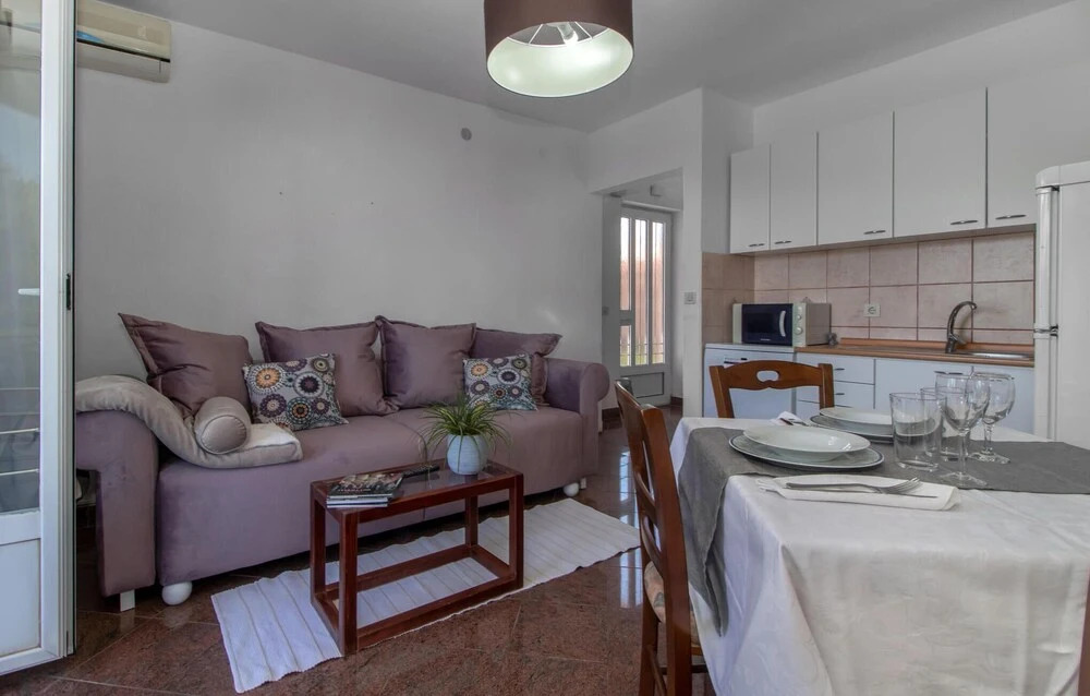 Amazing Apartment in Jadranovo With Outdoor Swimming Pool and Wifi