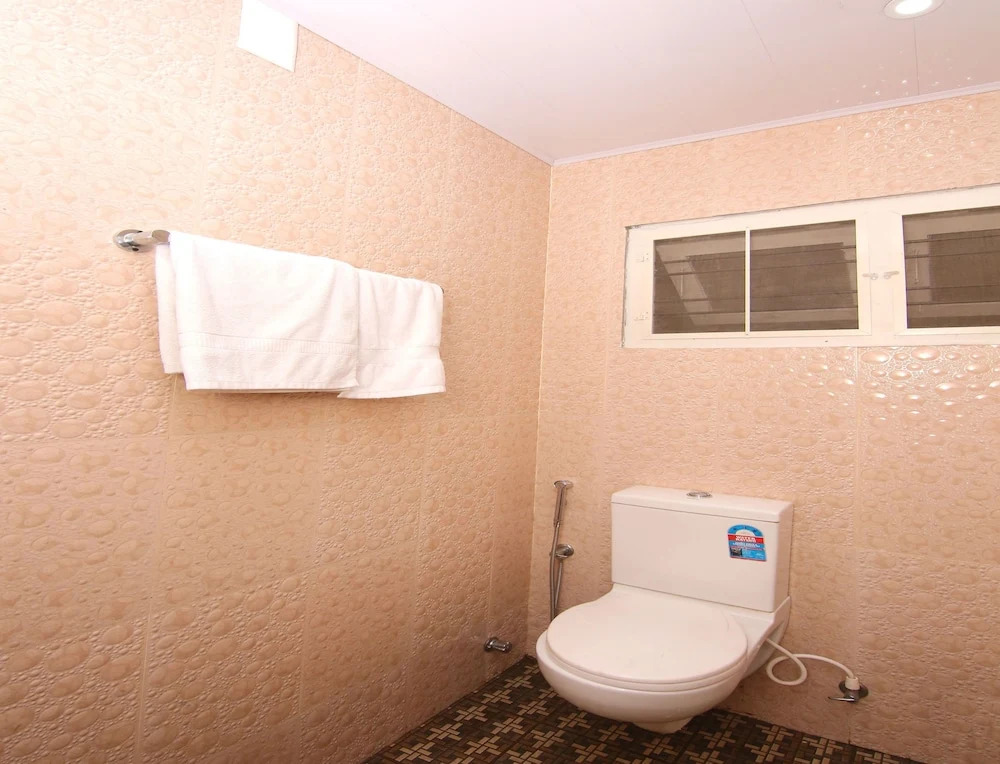 OYO 6712 Hotel Malabar House