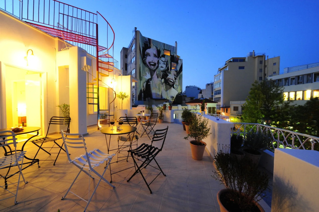 Live in Athens, PSYRRI Central Apartments