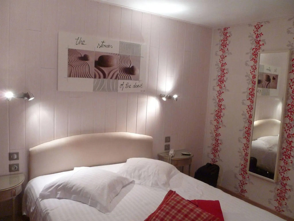 Hotel Restaurant Les Pins logis