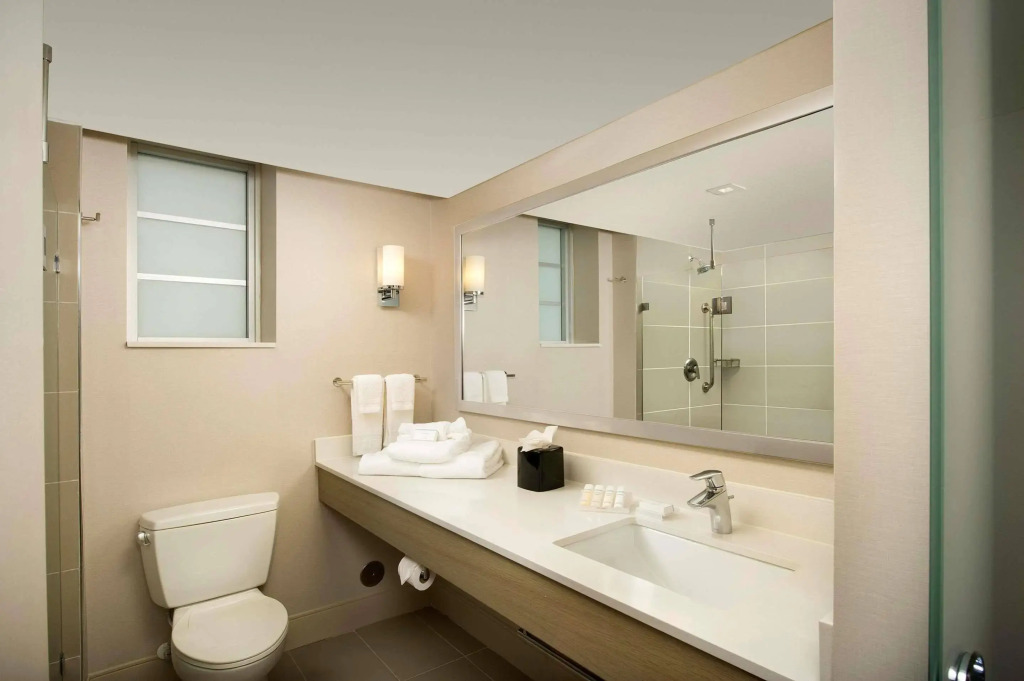 Hilton Garden Inn Miami South Beach