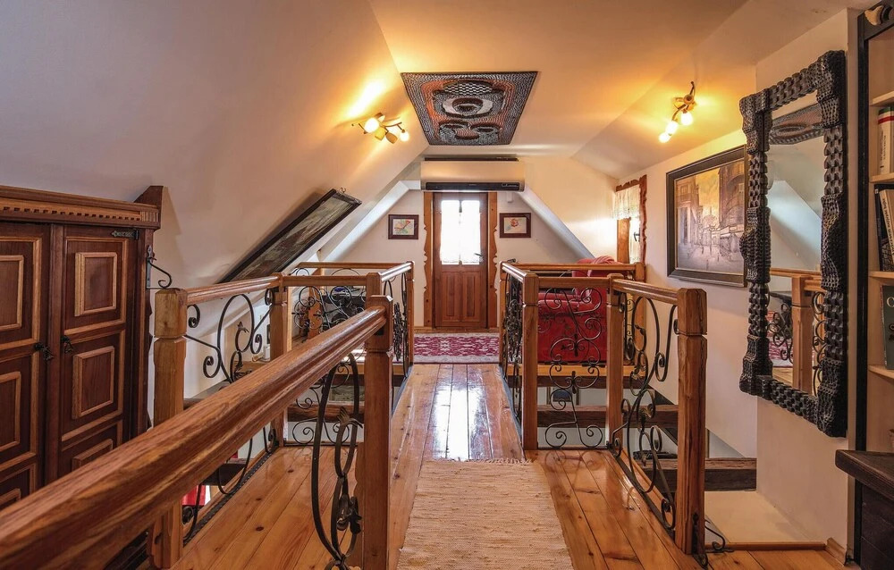 Amazing Home in Zagreb With 3 Bedrooms, Wifi and Outdoor Swimming Pool