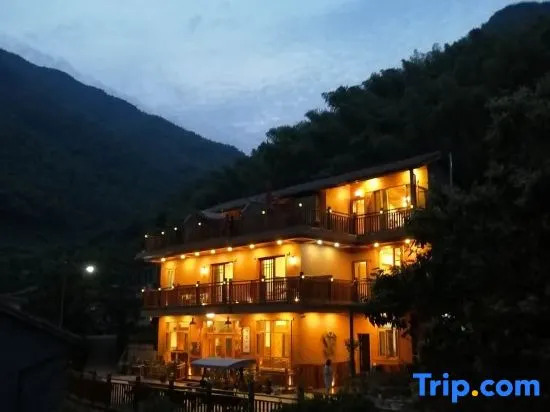 Yinlu Zhuyun Guesthouse