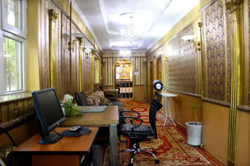 City Hostel & Tours