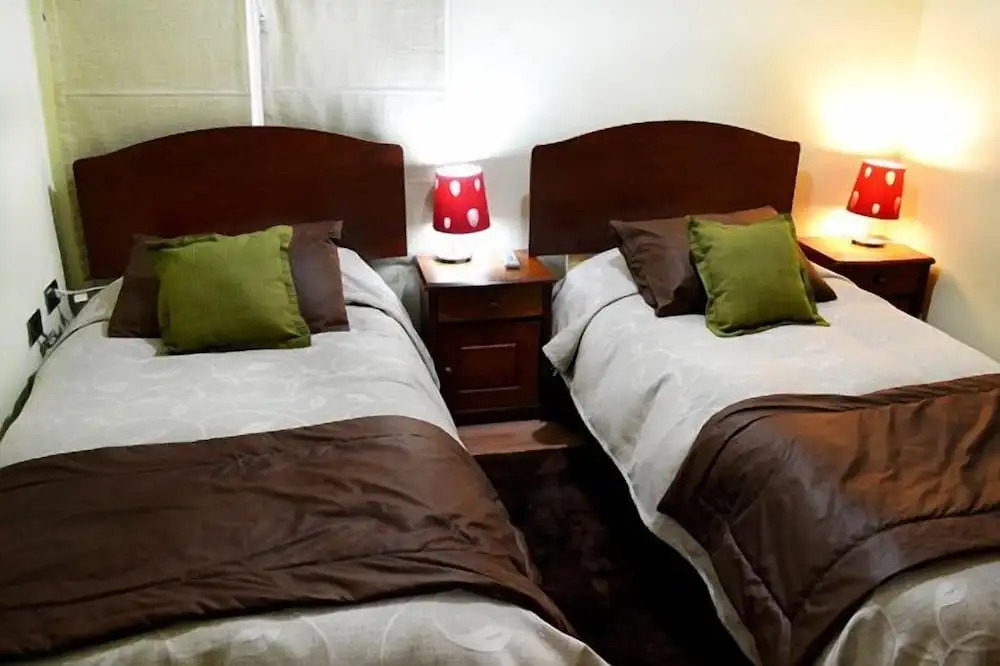 Hostal Almenas