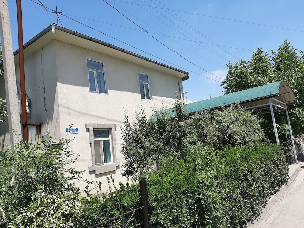 Hostel Nur