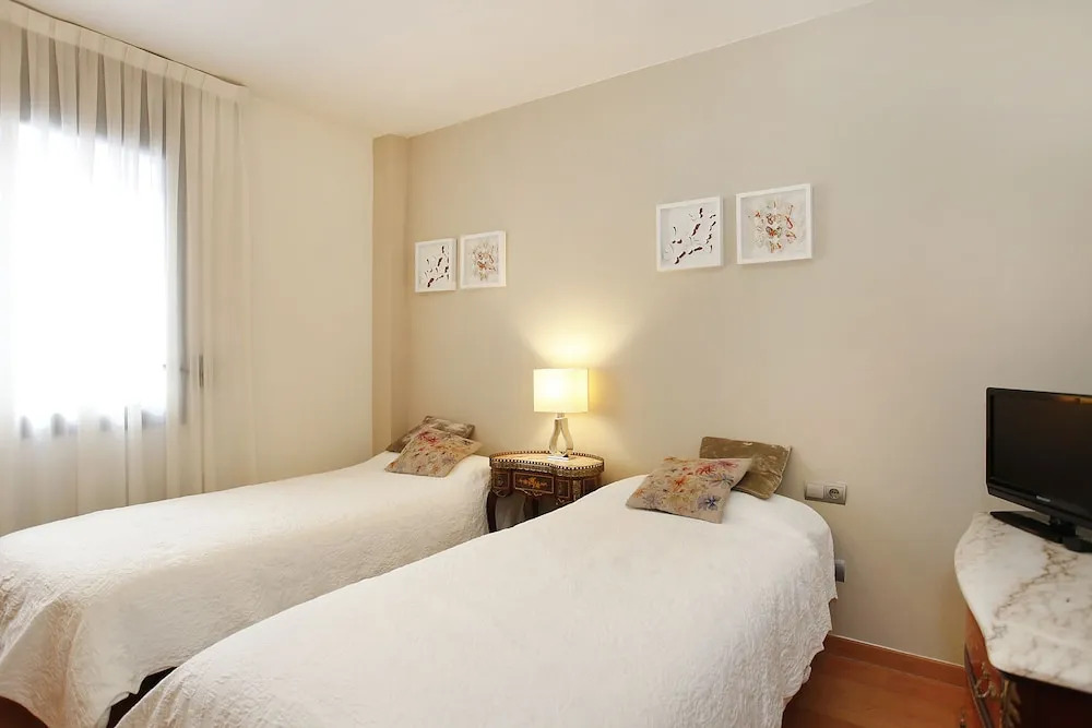 1217 - Forum Diagonal Apartment