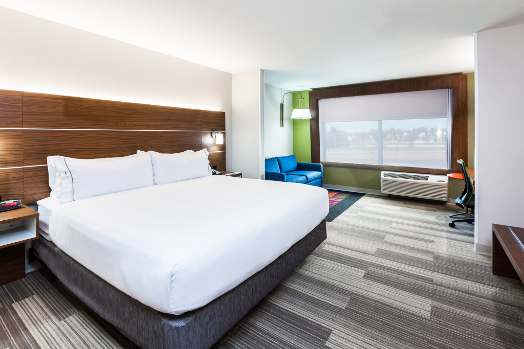 Holiday Inn Express & Suites Tulsa West - Sand Springs by IHG