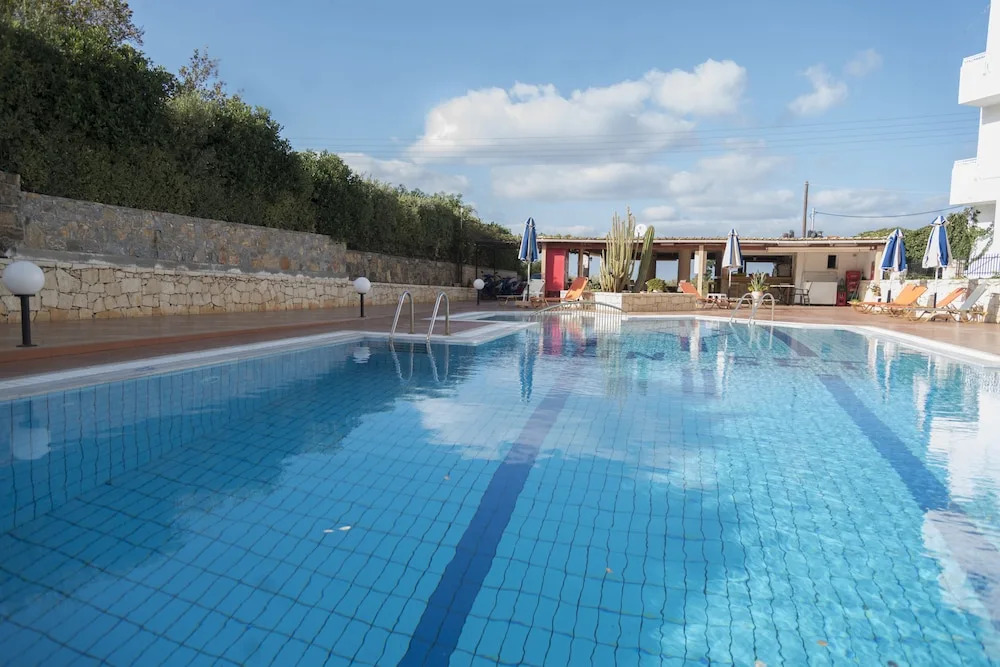 Sunset Studios & Apartments by Estia