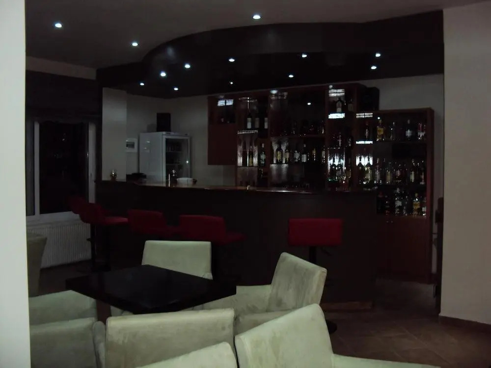Aitheron Hotel Air Park