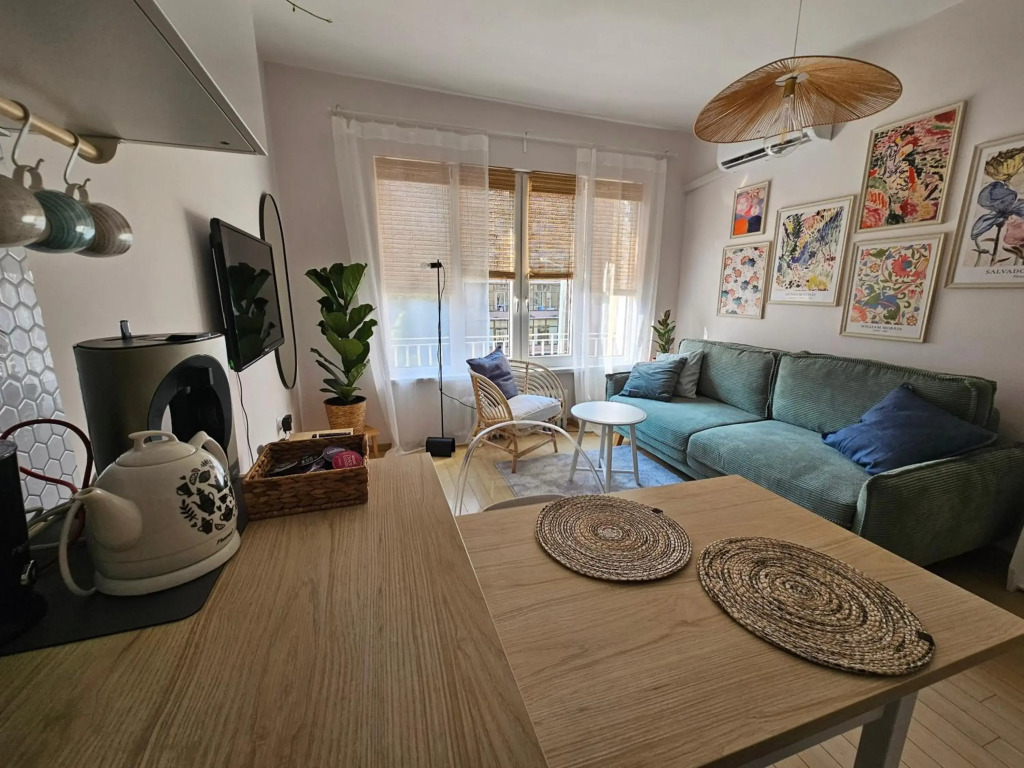 NIKA'S 2BD, Modern, Dondukov Apartment