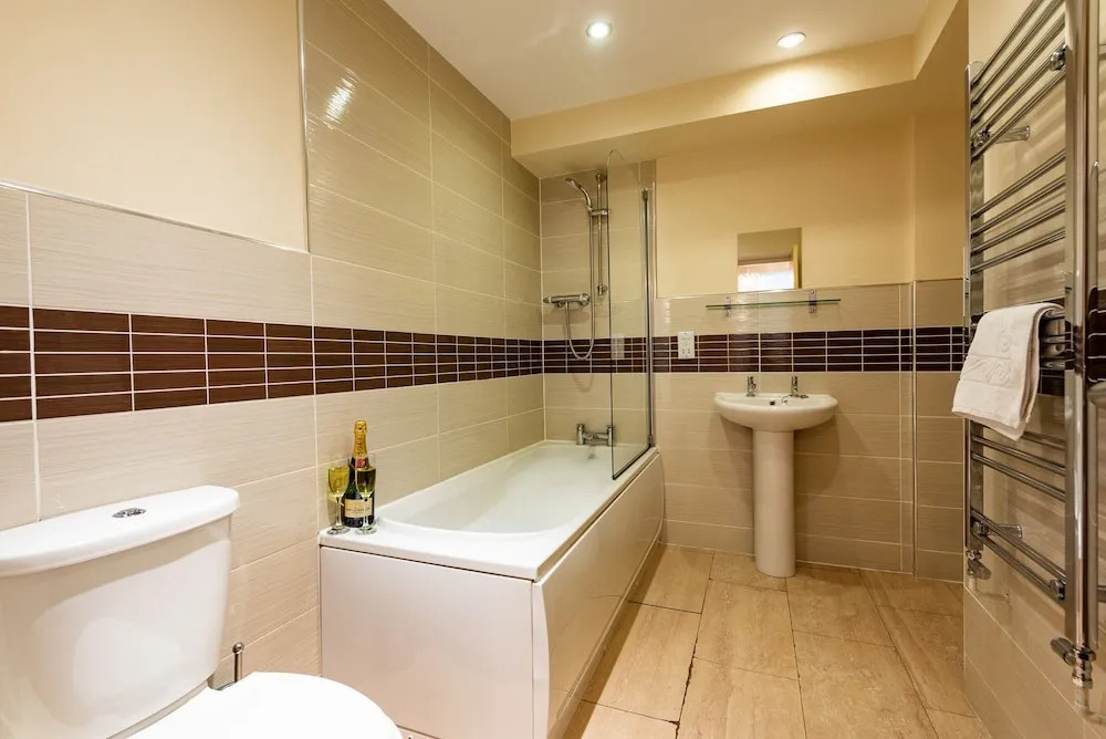 Waterview Deluxe Apartments