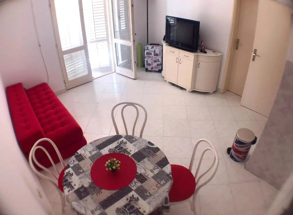 One bedroom Apartment 500m from the beach
