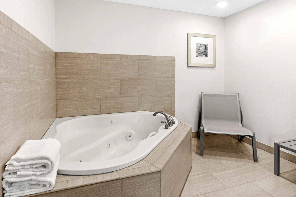 La Quinta by Wyndham Portland NW