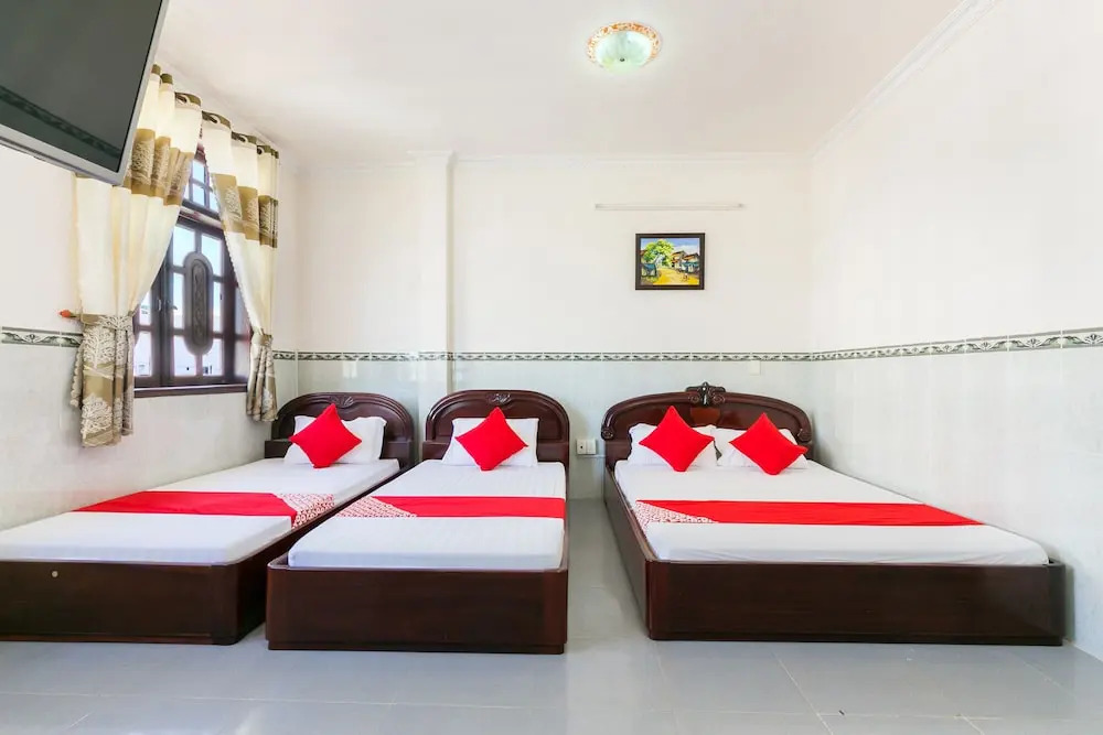 T90 Guest House
