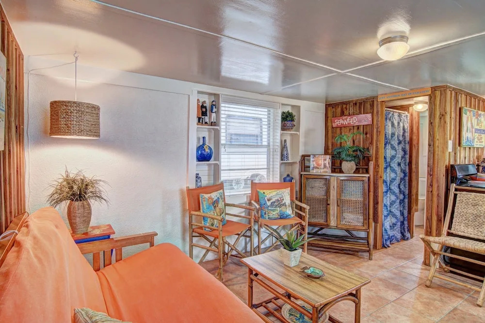 Seaweed Motel  NS731 - 1 Br Home