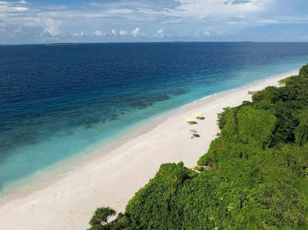 Lhohi White Sand