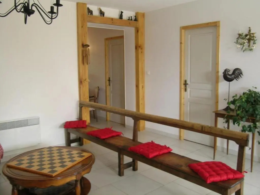 Maison rénovée avec piscine et jardin à Moulins - FR-1-489-324