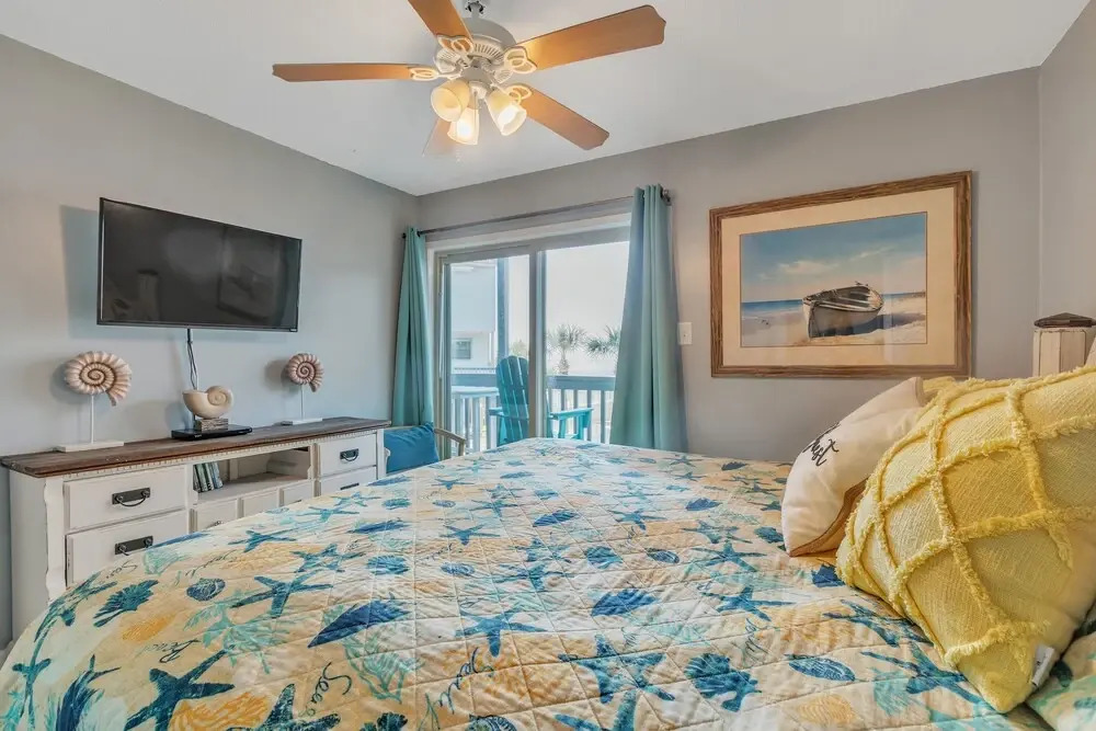 Stunning Water-view Condo With Pool 2 Bedroom Condo by Redawning