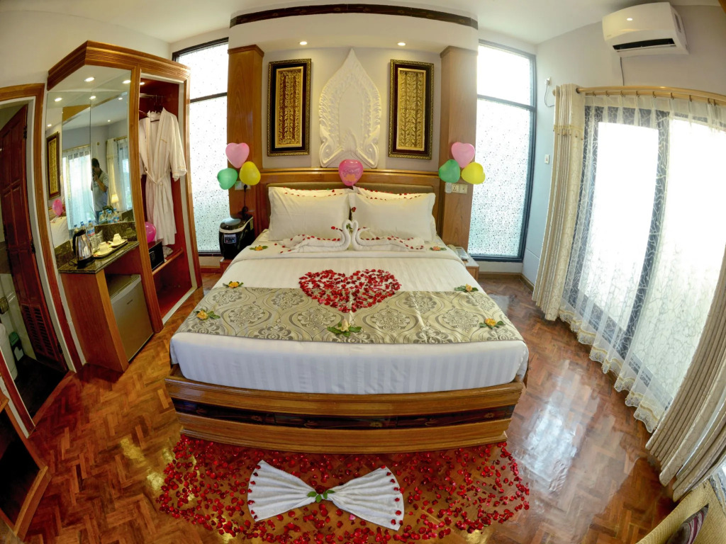 Shwe Taung Tan Hotel Lake View