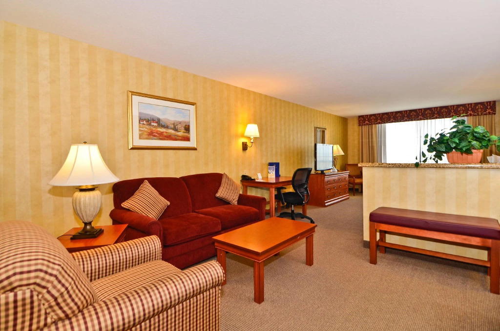 Best Western Premier Pasco Inn and Suites