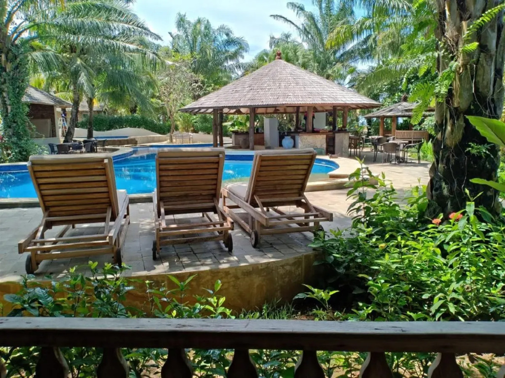 Coconut Lodge Resort