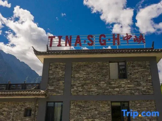 Tinas Youth Hostel