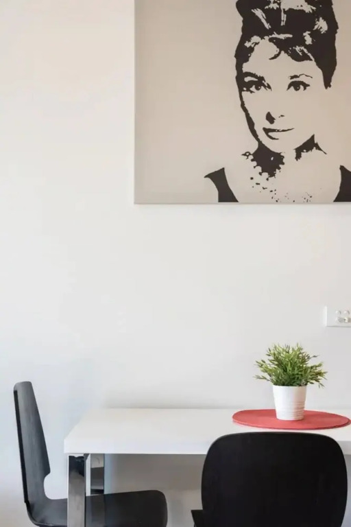 Modern 1 Bedroom Apartment in St Kilda