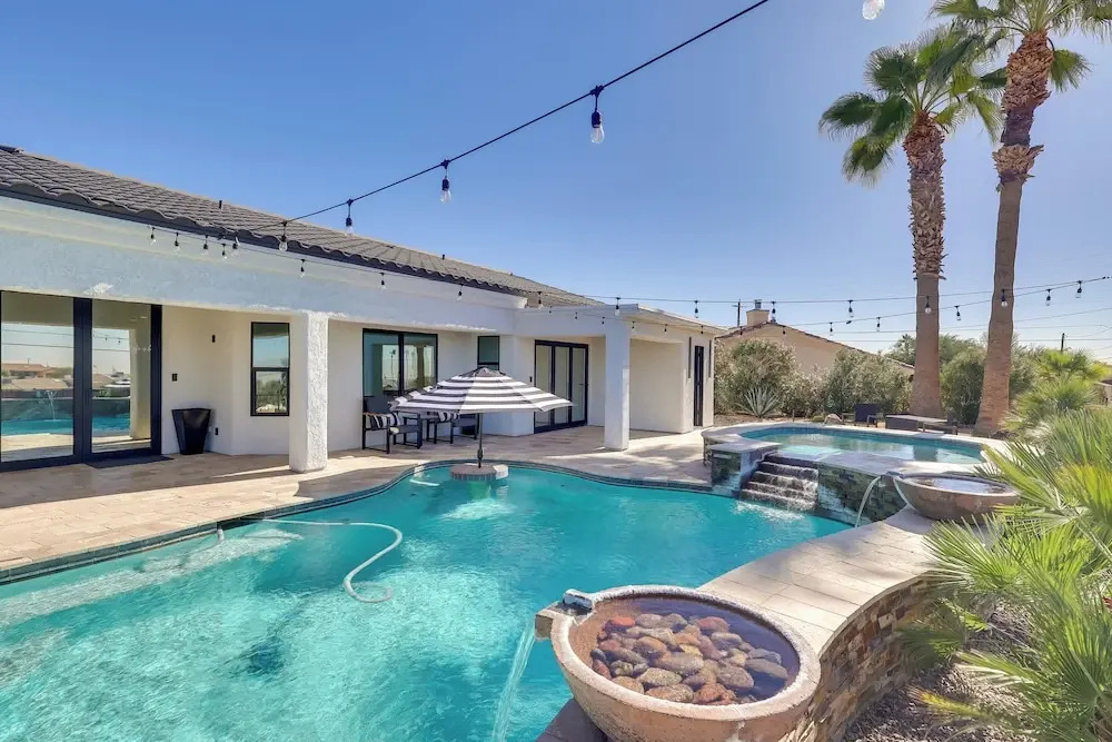 4 Mi to Dtwn: Luxe Gem w/ Pool in Lake Havasu City