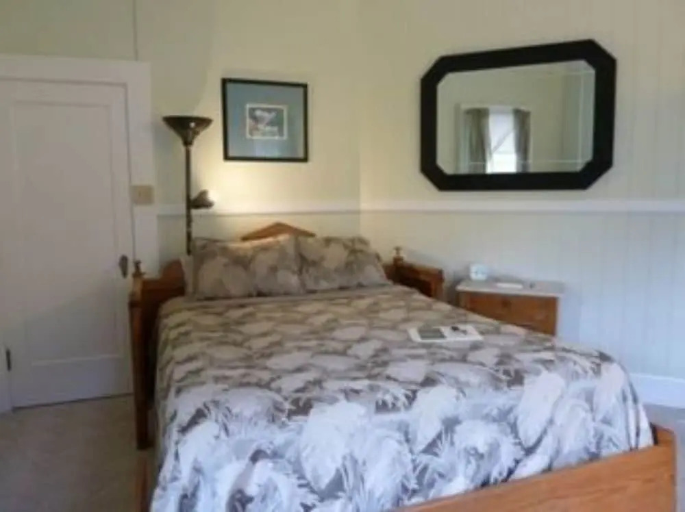Old Hawaiian Bed and Breakfast