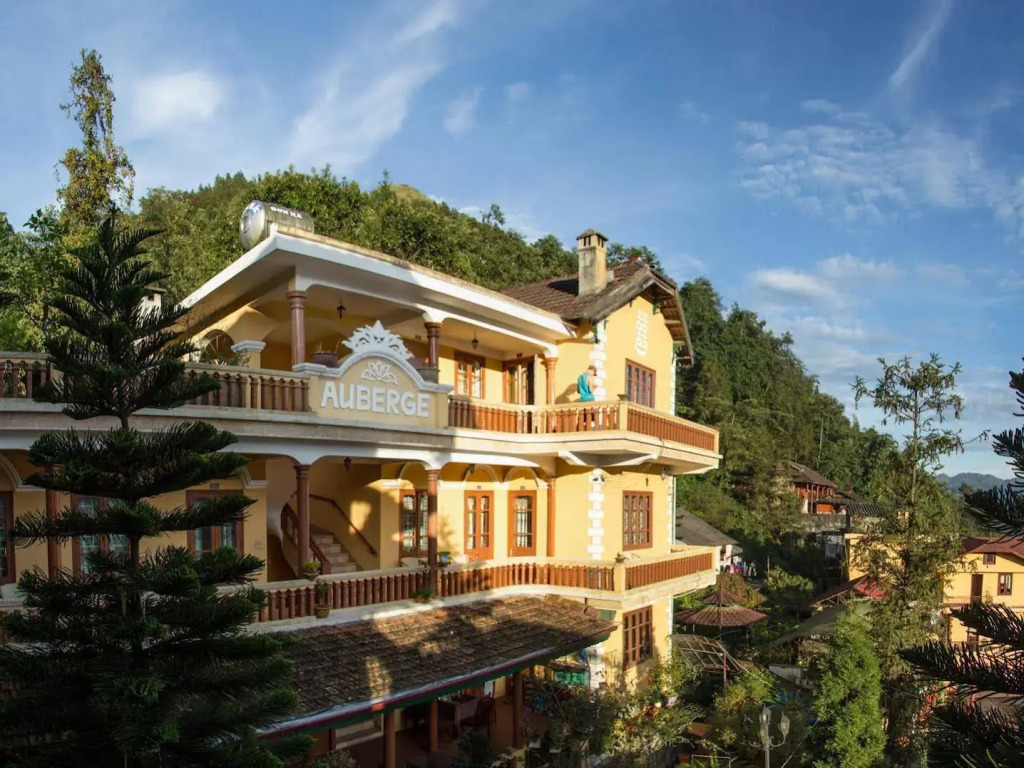 Auberge Dang Trung Hotel