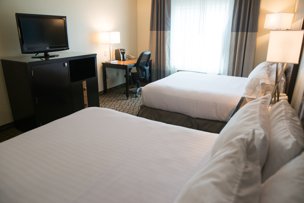 Holiday Inn Express Hotel & Suites Chanhassen by IHG