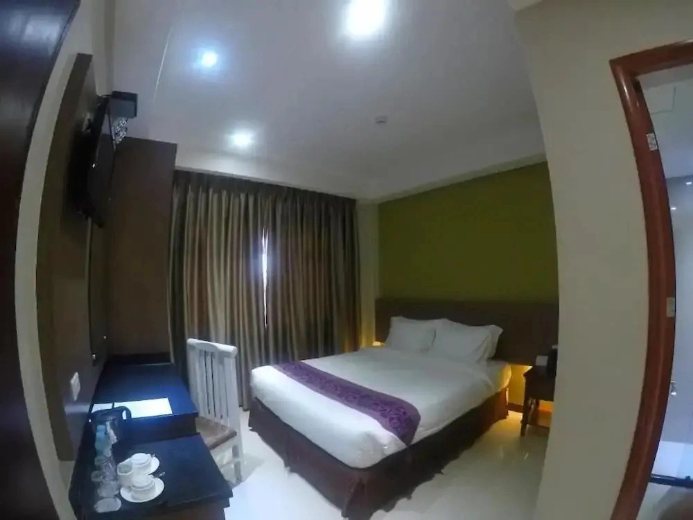 Panorama Summit Hotel
