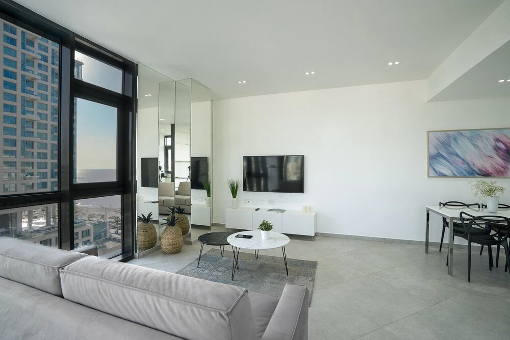 Luxury Beachfront Apartment by Airsuite