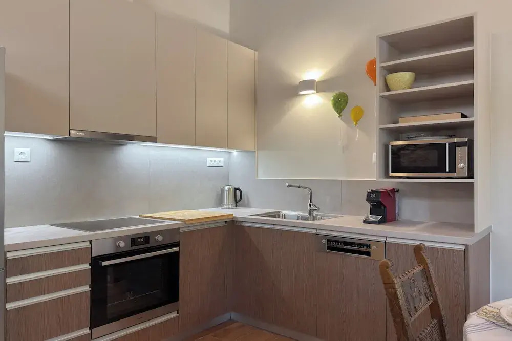 Lithos Residence