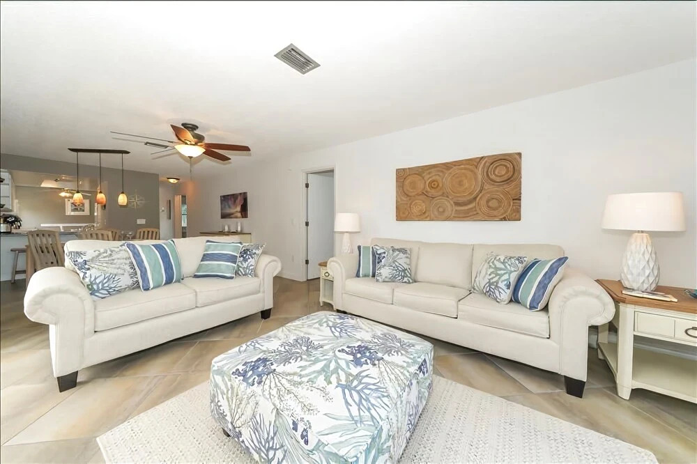 Bay Watch 1A 2 Bedrooms 2 Bathrooms Condo
