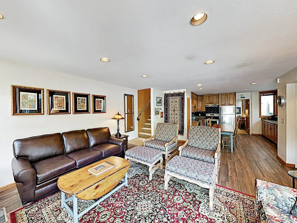 New Listing! Tamarack W/ Pool & Hot Tubs 4 Bedroom Townhouse