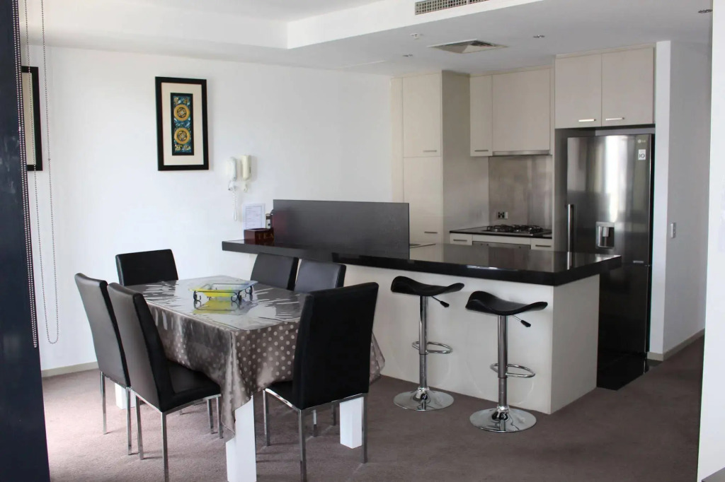 Dockland View Apartment